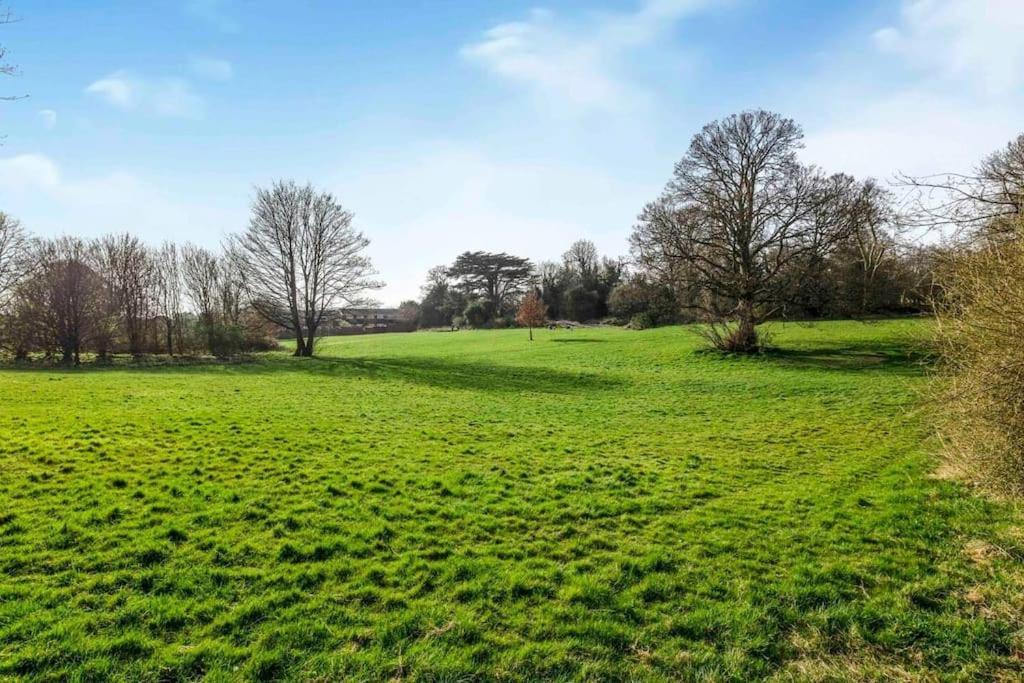Quiet & Secluded St Albans House Villa Exterior photo