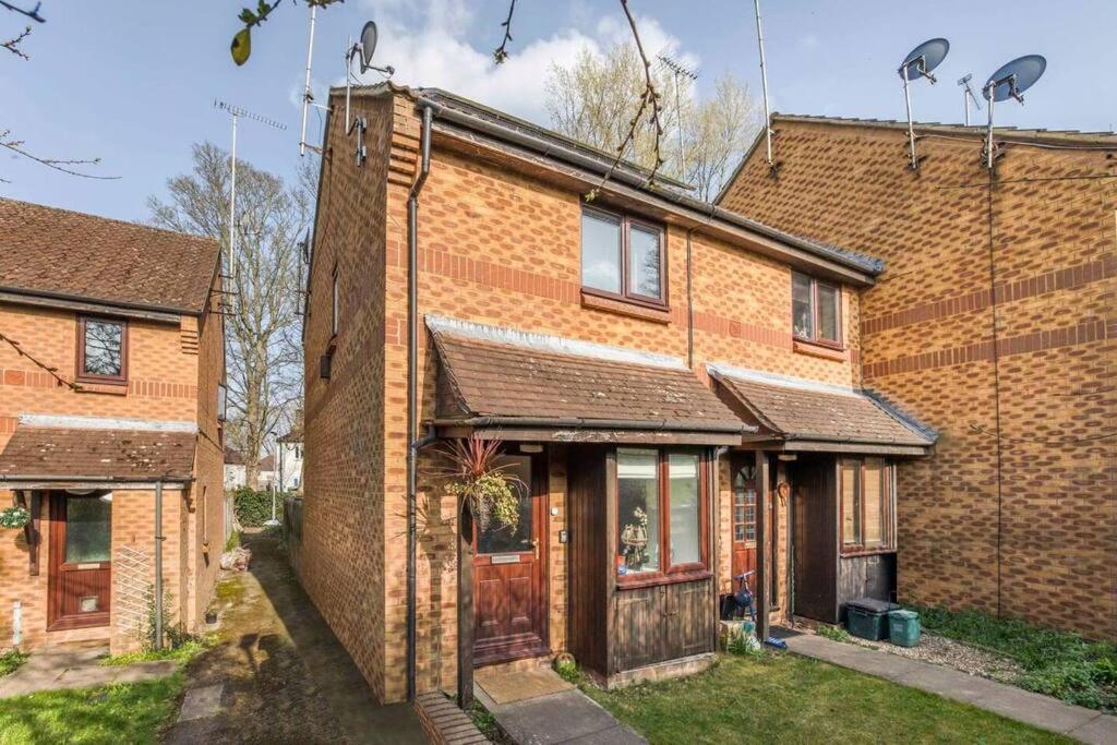 Quiet & Secluded St Albans House Villa Exterior photo