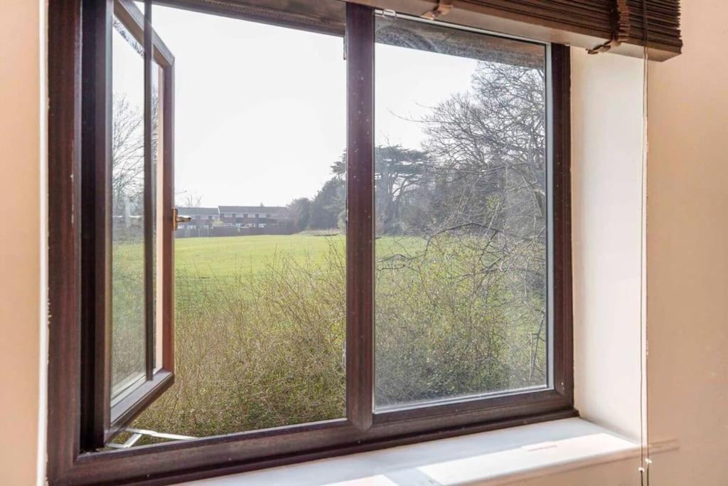 Quiet & Secluded St Albans House Villa Exterior photo